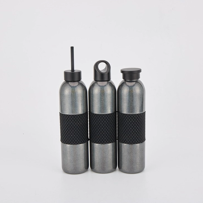 water bottle with silicone handle